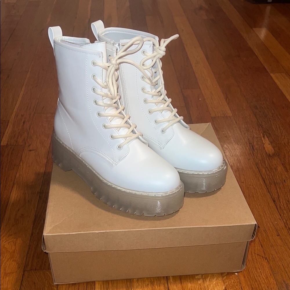 Steve Madden White Lace-Up Women's Boots